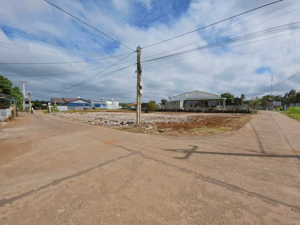 Đất Hòa Khánh Buôn Ma Thuột 330m² giá 2.399 tỷ - Đường to, thổ cư sẵn sàng!