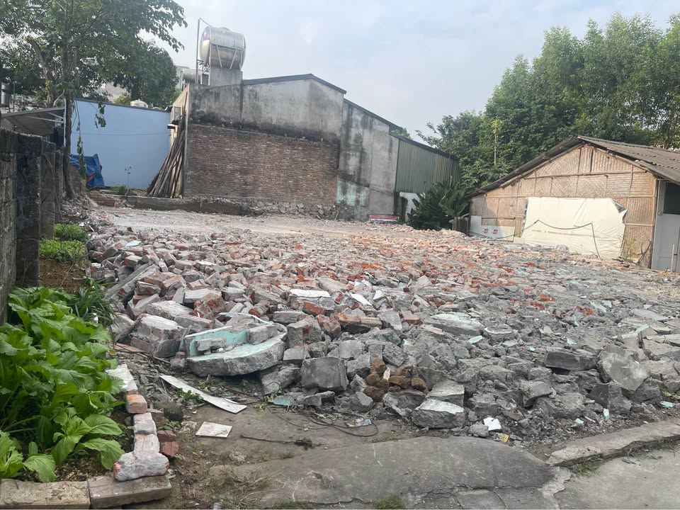 Đất nền Tân Quang, Tuyên Quang 235m² giá 5 tỷ - Cơ hội vàng cho nhà đầu tư!