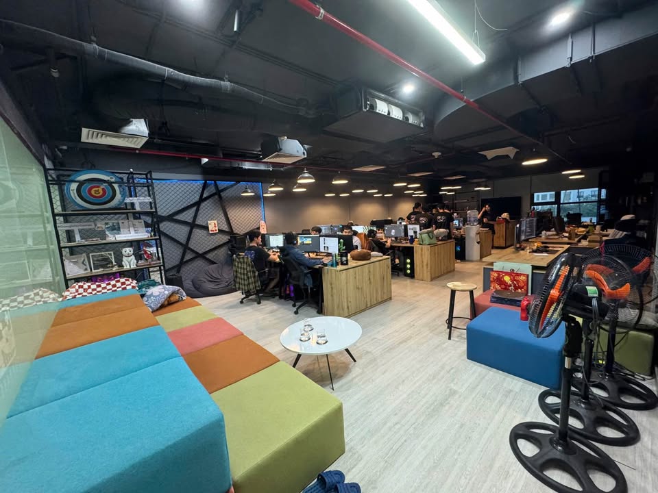 Văn phòng cho thuê tại Vũ Phạm Hàm, Cầu Giấy, Hà Nội 215m² - Bàn giao đầy đủ, giá tốt!