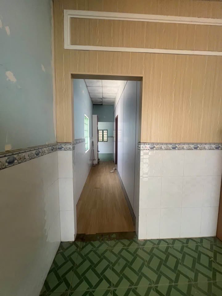 Nhà cấp 4 gần đường Phạm Thái Bường, Vĩnh Long 175m² chỉ 1.6 tỷ - Cơ hội tuyệt vời!