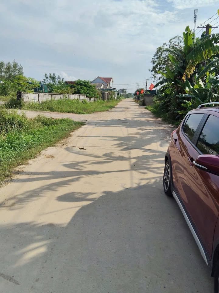 Đất nền Quỳnh Tam 181.33m² giá chỉ 5xx triệu - Lô đất đẹp, pháp lý rõ ràng!