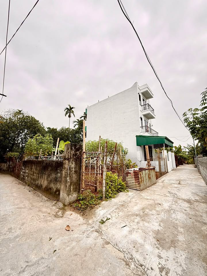 Đất nền lô góc Trần Hưng Đạo, Thái Bình 65.7m² giá chỉ 1.1 tỷ - Hướng Đông Nam, ô tô vào tận nơi!