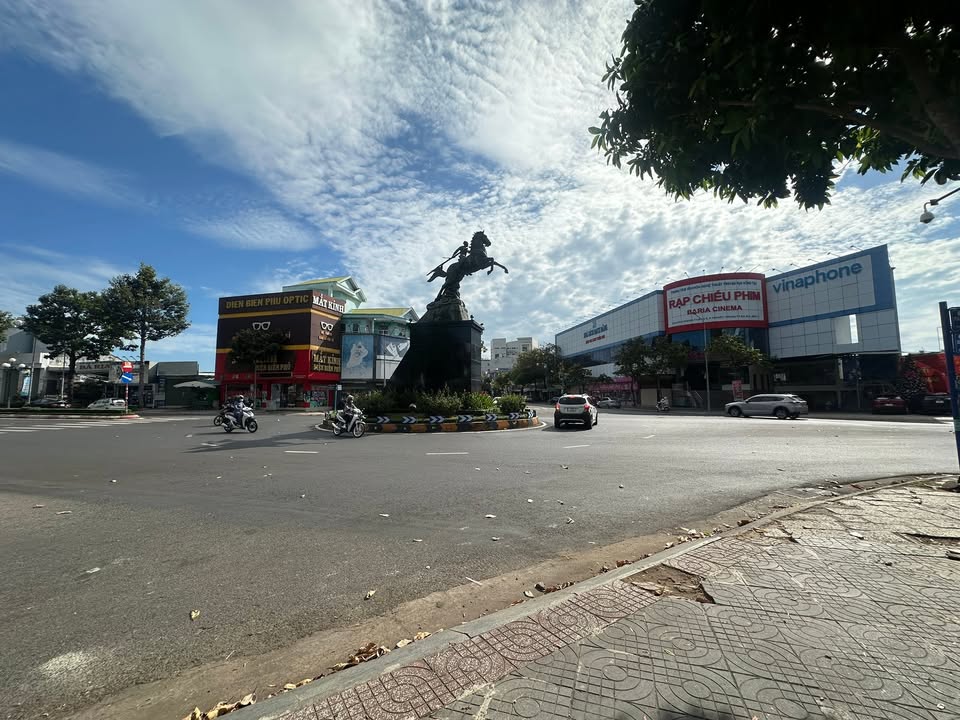 Nhà mặt tiền Nguyễn Hữu Thọ, Bà Rịa 91m² giá 11 tỷ - Cơ hội đầu tư tuyệt vời!