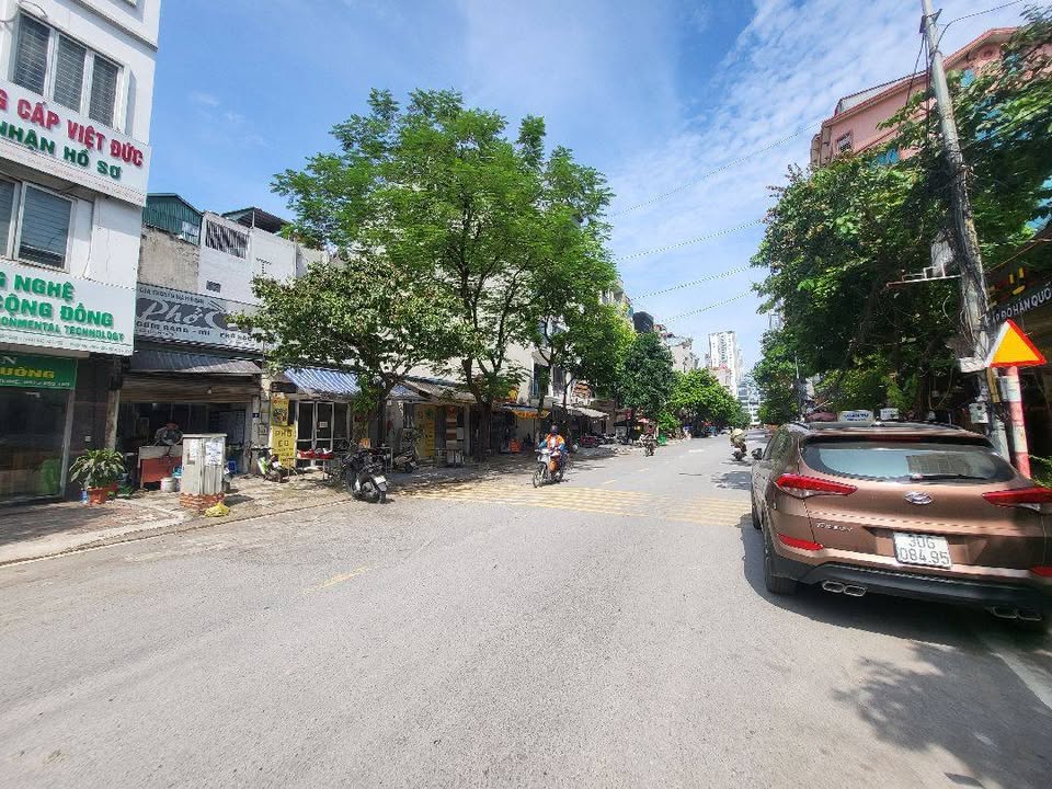 Đất mặt ngõ Phú Diễn 62m² giá 22 tỷ - Kinh doanh đỉnh cao!