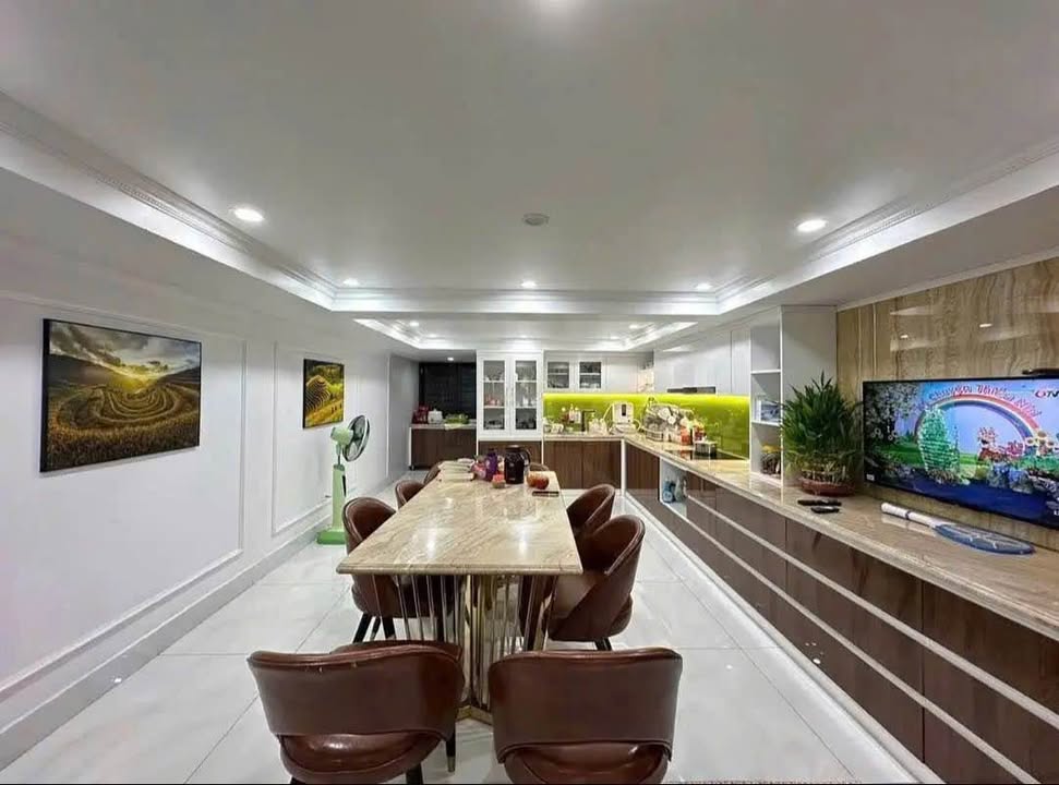 Nhà 3 tầng Hồng Hải, Hạ Long 67.5m² giá 14 tỷ - Kinh doanh tốt, chính chủ!