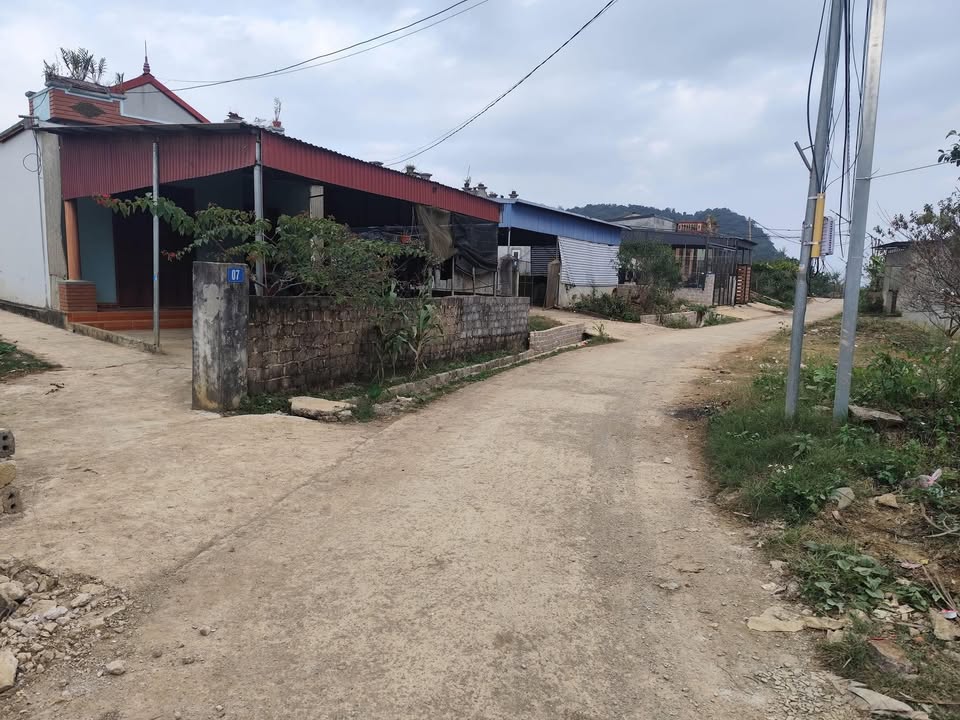 Đất ở Mộc Châu 800m² giá 1.999 tỷ - Đầu tư sinh lời hấp dẫn!