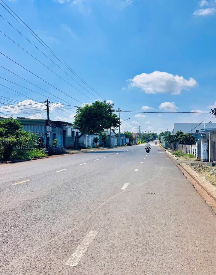 Đất thổ cư 180m² tại Ea Kao - Giá chỉ 950 triệu, vị trí đẹp!