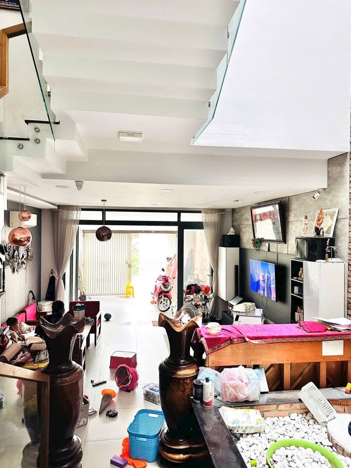 FrontHouse Bình Tân 90m² giá 11 tỷ - Dòng tiền 25 triệu/tháng!