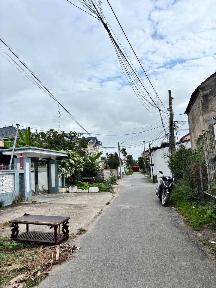 Đất nền mặt đường Hòa Nghĩa, Dương Kinh 100m² giá 2.2 tỷ - Kinh doanh thuận lợi!