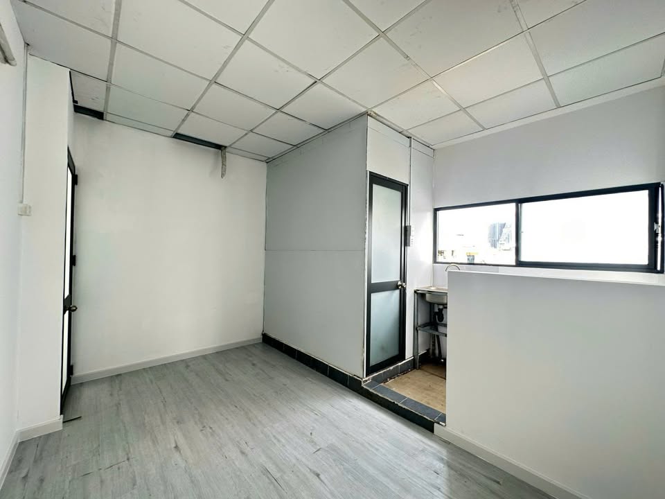 Phòng cho thuê tại Số 8 Phú Thuận, Quận 7 - Cửa sổ thoáng mát, ánh sáng tự nhiên!