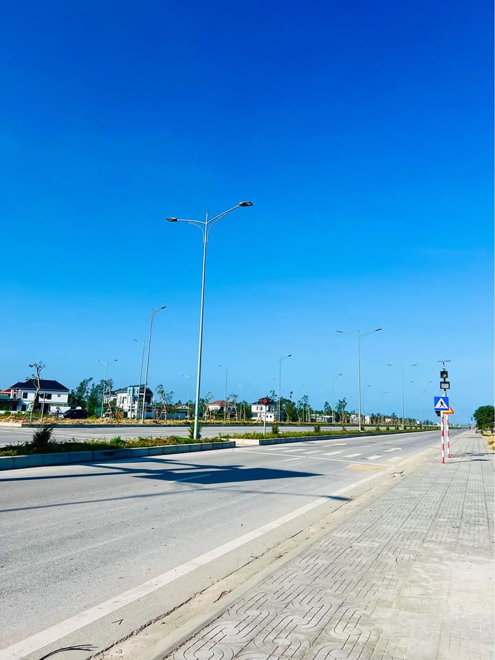 Đất nền Nghi Phong 200m² giá thỏa thuận - Vị trí đắc địa gần Trung tâm hành chính!