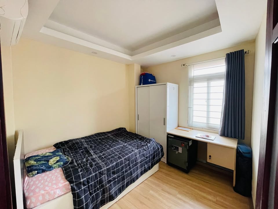 Cho thuê phòng trong căn hộ mini tại Ngõ Văn Hương, Đống Đa - Giá chỉ 4.5 triệu/tháng, vào ở ngay!