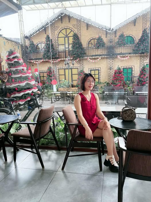 Nhà 2 mặt tiền Bùi Trọng Nghĩa, Trảng Dài, Biên Hòa 250m² giá 6.2 tỷ - Kinh doanh sầm uất!