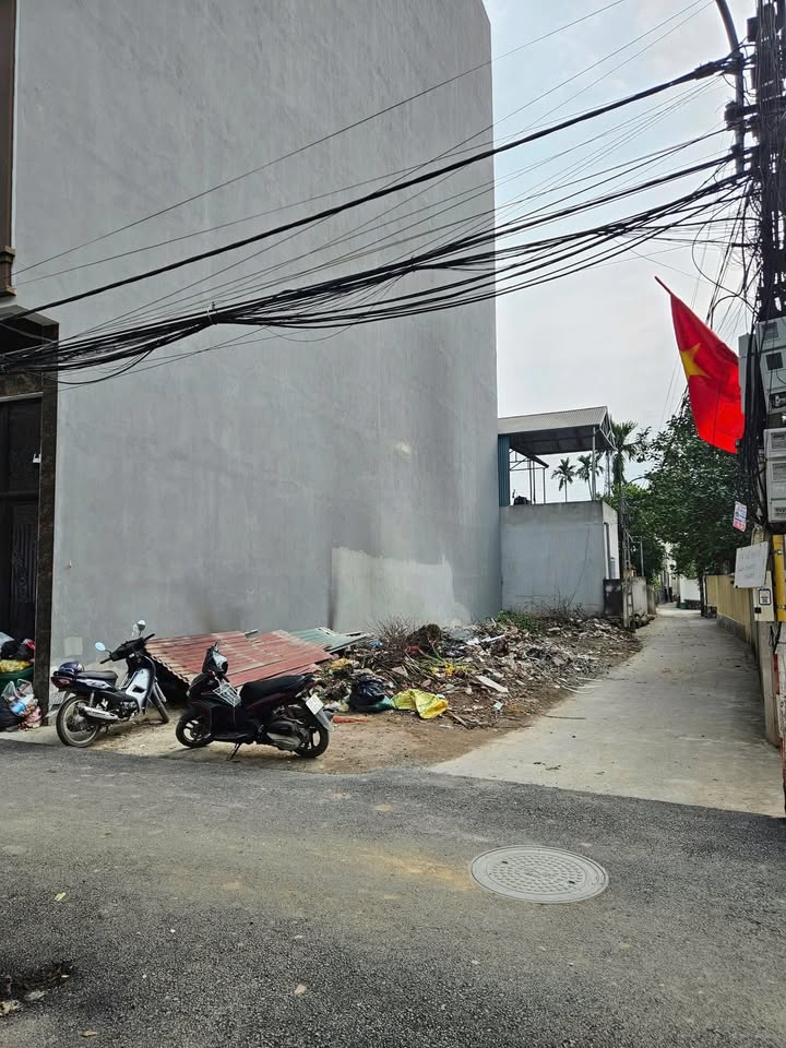 Nhà riêng lô góc Đồng Nhân 58m² giá 5 tỷ - Ô tô vào tận nhà!