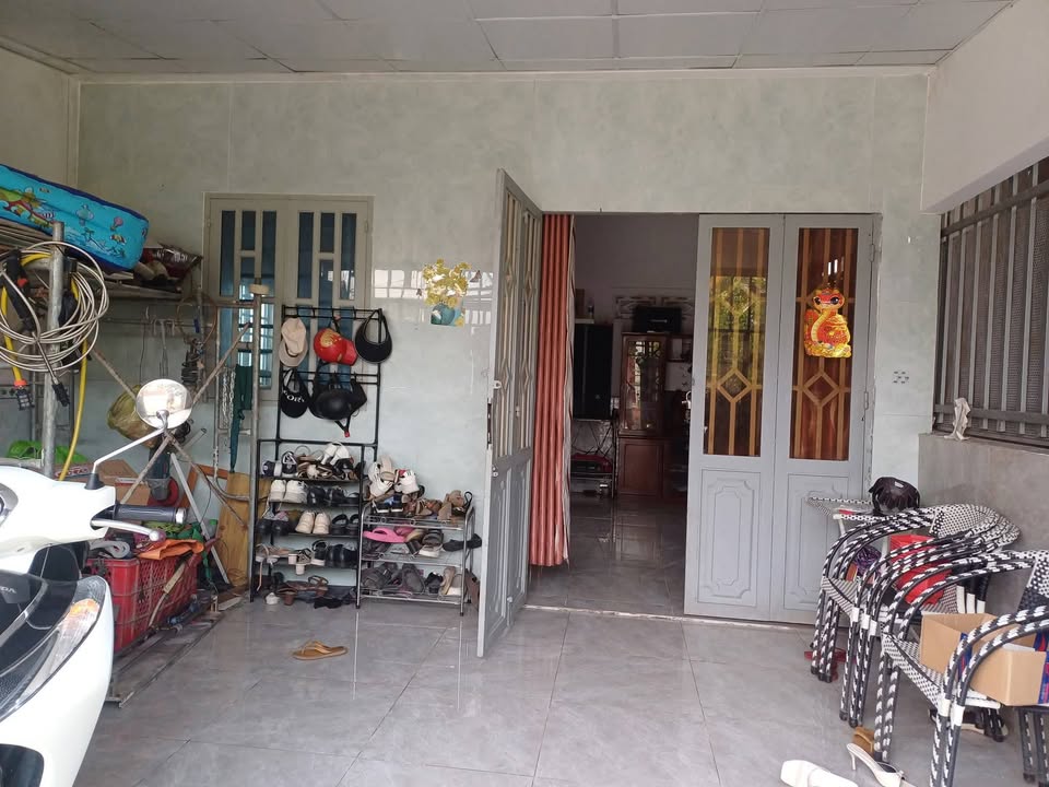 Nhà riêng Đức Hòa Hạ 107m² giá 1.68 tỷ - Đường xe hơi, dân cư đông đúc!