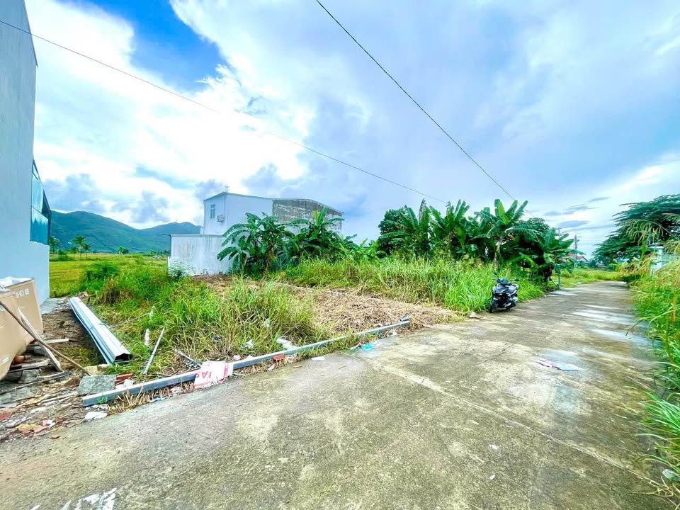 Đất nền Diên Toàn Diên Khánh 90m² giá 1.3 tỷ - Đầu tư sinh lời ngay!