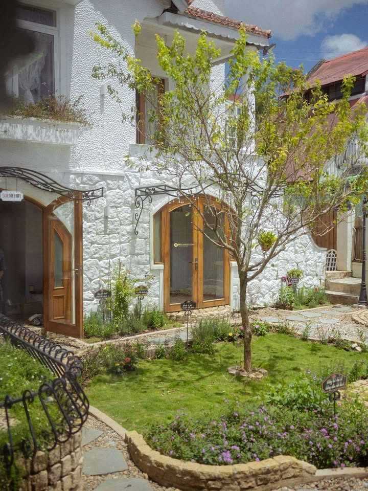 Villa Hẻm Ô Tô Lớn Đường Hoàng Diệu Đà Lạt 317m² giá 30 tỷ - Đầu tư sinh lời cao!