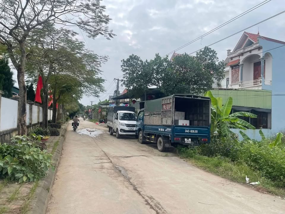 Đất nền Thôn Đươi, Gia Lộc 120m² chỉ 1.35 tỷ - Sát trường mầm non, kinh doanh sầm uất!