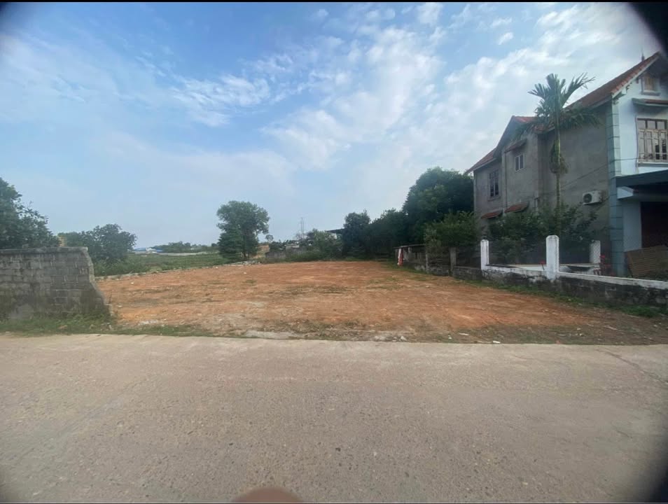 Đất thổ cư Linh Sơn 1000m² giá thỏa thuận - Mặt tiền đường 20m, gần trường lái xe!