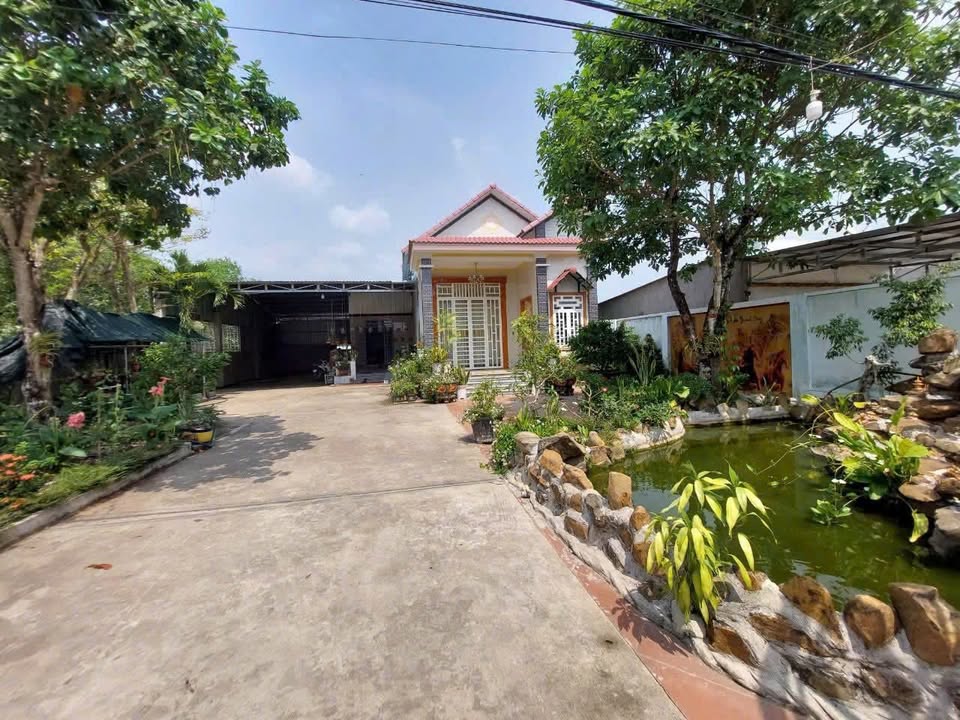 Nhà vườn đẹp tại Đông Hà, Đức Linh - 1065m² chỉ 2.8 tỷ - Không gian sống lý tưởng!