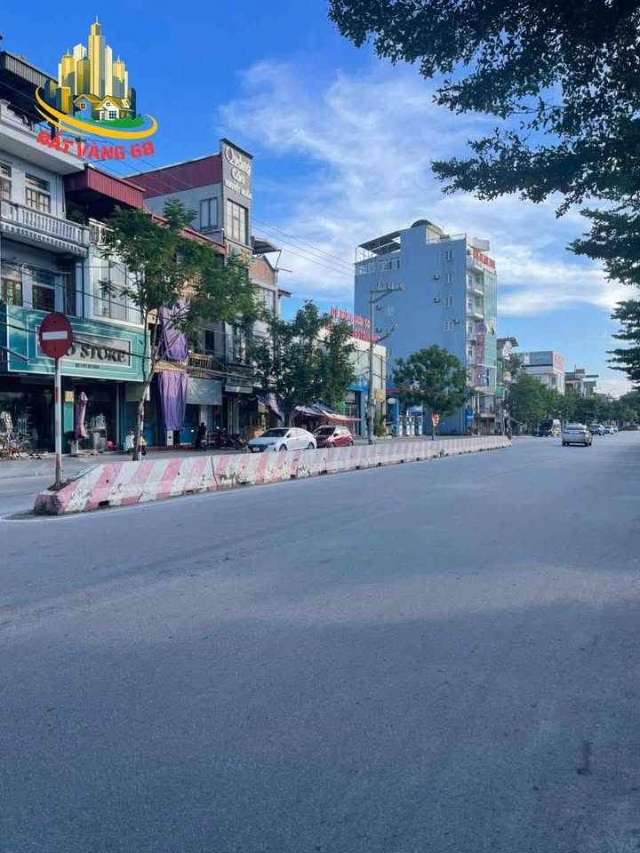 Đất liền kề mặt tiền Nguyễn Công Trứ - Hoa Lư 168m², giá thỏa thuận - Tiềm năng kinh doanh vượt trội!