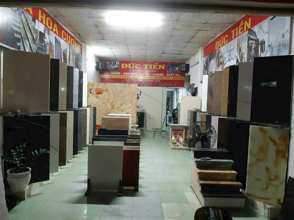 Nhà mặt tiền đường Lê Văn Khương, quận 12, diện tích 108m² - Giá cực tốt chỉ 8.9 tỷ!