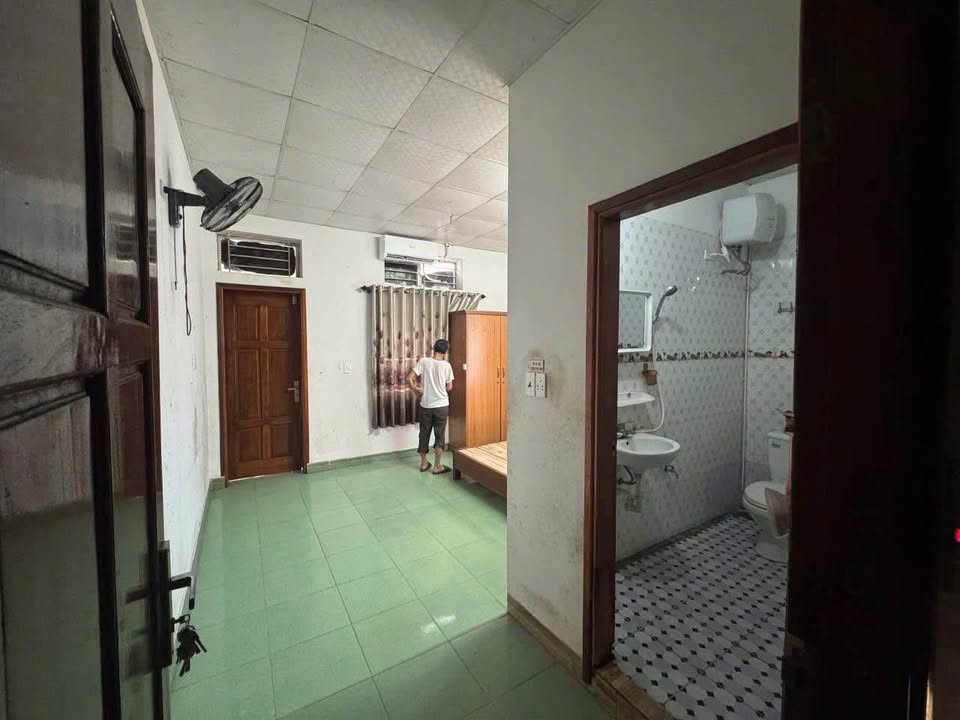 Nhà trọ 2 tầng Hạc Thành 67m² giá 2.95 tỷ - Dòng tiền ổn định 10 triệu/tháng!