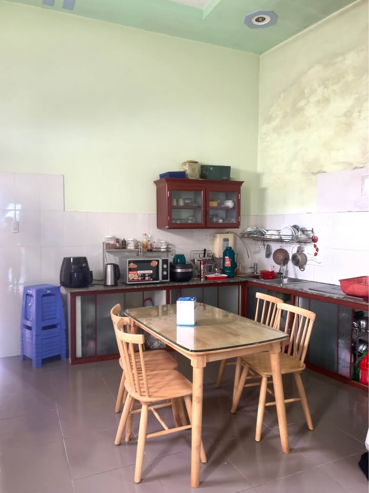 Nhà hẻm Phùng Hưng, Pleiku 160m² giá 3.2 tỷ - Hướng Nam thoáng mát!