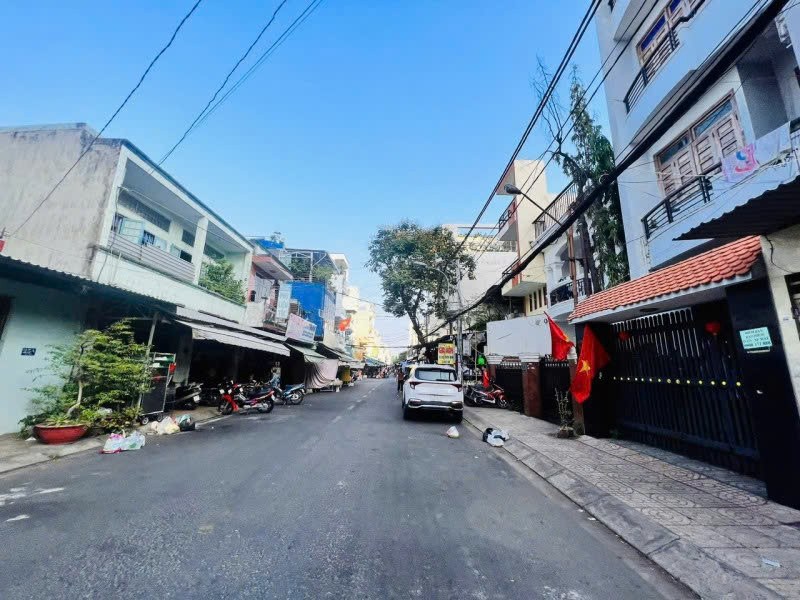 Nhà phố Tân Bình 40m² giá 4.2 tỷ - Sát hẻm xe tải, vị trí đắc địa!