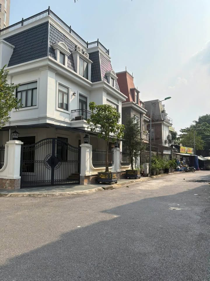 Nhà liền kề tại Khu tổ hợp Tây Hà Nội 87m² giá 16 tỷ - Pháp lý rõ ràng!