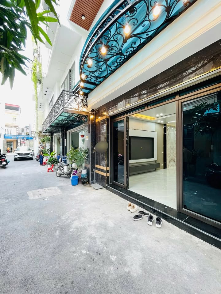 Nhà 4 Tầng Quán Nam - Lạch Tray 60m² giá 5.65 tỷ - Đỗ cửa thuận tiện!