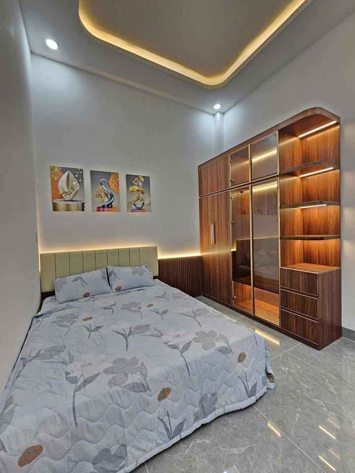 Nhà Bạch Mai 32m² giá 6.35 tỷ - Lô góc, sẵn nội thất vào ở ngay!