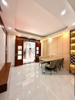 Nhà phố 5 tầng Hồ Văn Chương, Đống Đa 36m² giá 9 tỷ - Khổ đất đẹp, thang máy