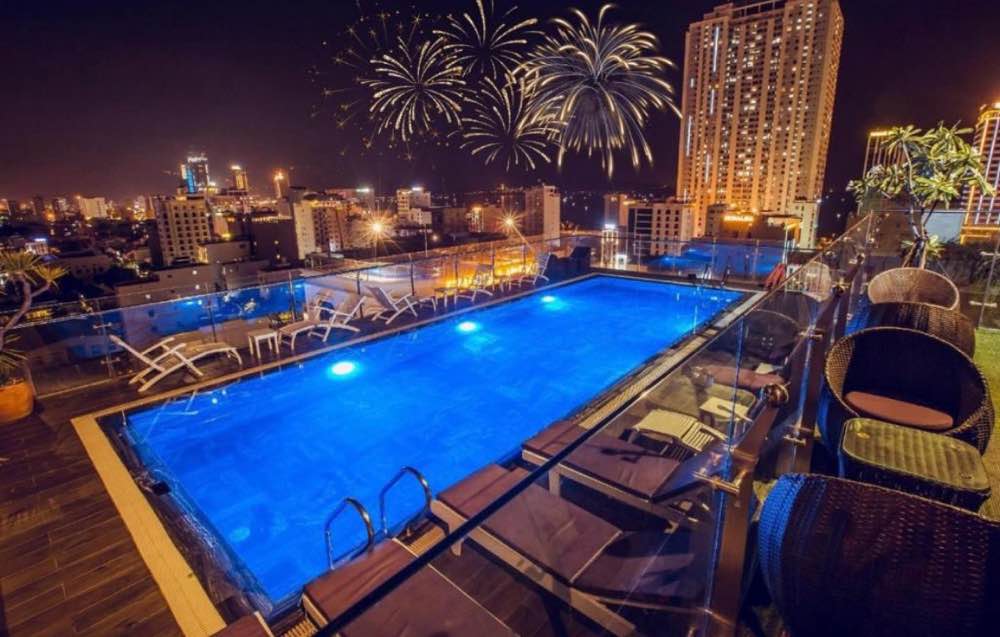 Khách sạn 4* phố Tây An Thượng Đà Nẵng 335m² giá 275 tỷ - Doanh thu 25 tỷ/năm!