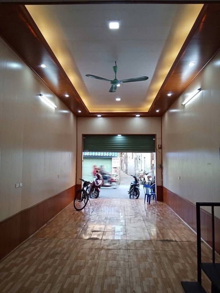 Nhà mặt phố Tả Thanh Oai 45m² giá 1.8 tỷ - Kinh doanh sầm uất ngay trung tâm!