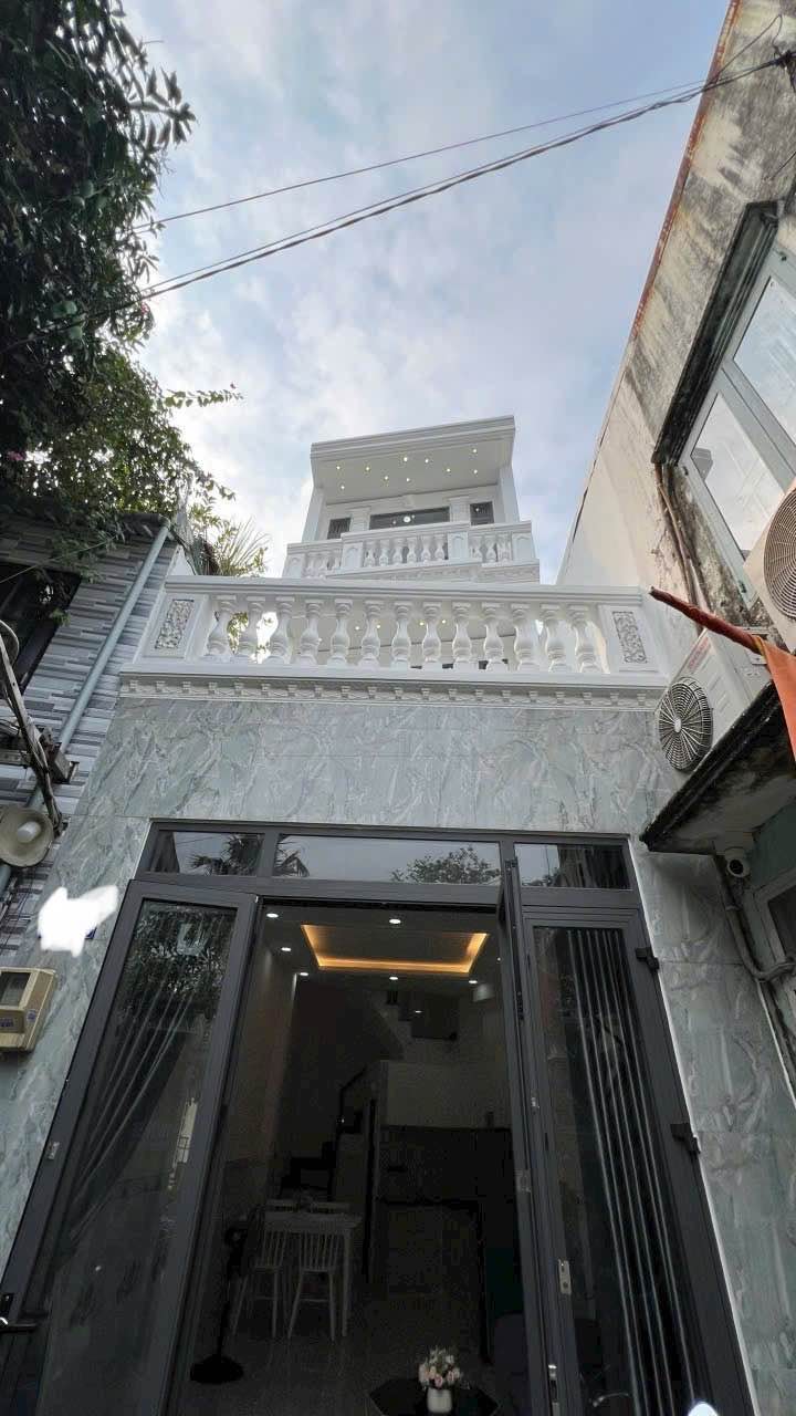 Nhà phố Gò Vấp 32m² giá 3.55 tỷ - Full nội thất, sẵn sàng vào ở!