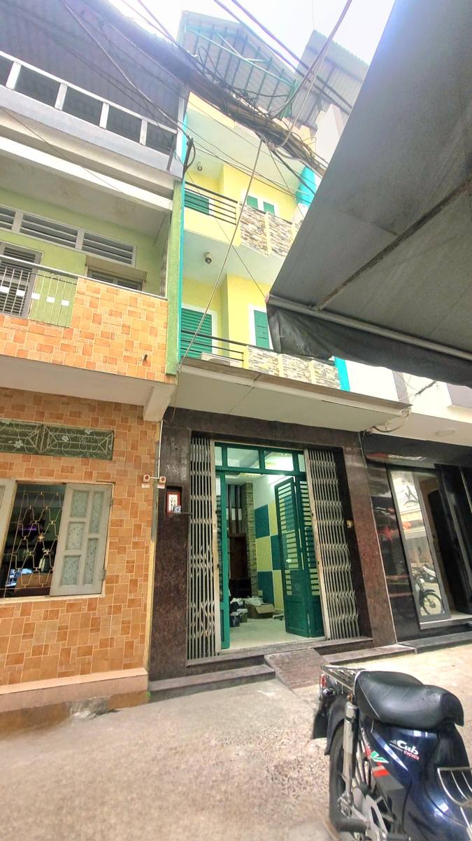 Nhà 4 tầng Nguyễn Trãi, Q5 150m² giá 10 tỷ - Ô tô vào tận nhà!
