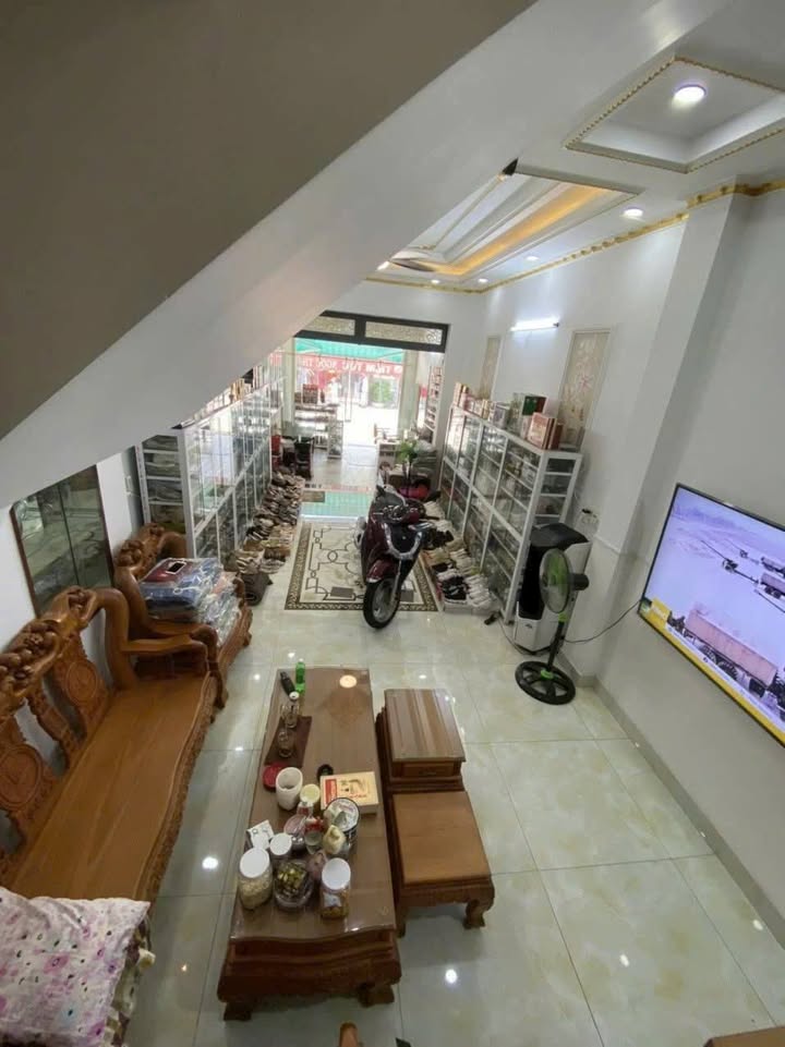 Nhà mặt tiền 4 lầu tại Bình Hưng Hoà B, Bình Tân - 10.3 tỷ, kinh doanh đỉnh cao!