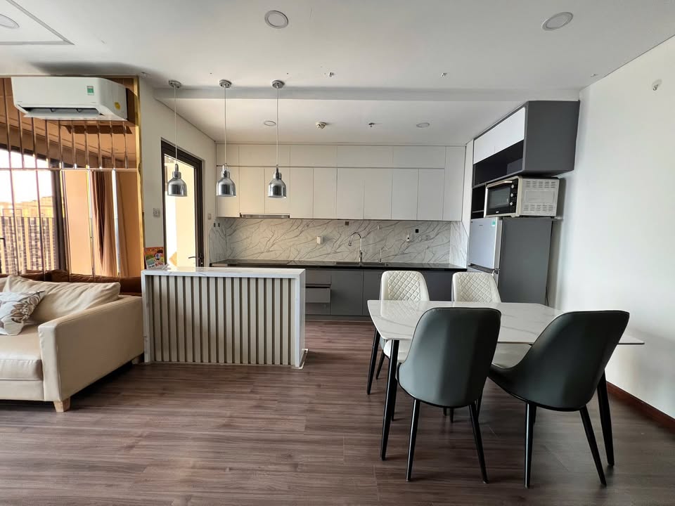 Căn hộ Hà Đô Centrosa Quận 10 86m² giá 25 triệu - Sẵn sàng vào ở ngay!