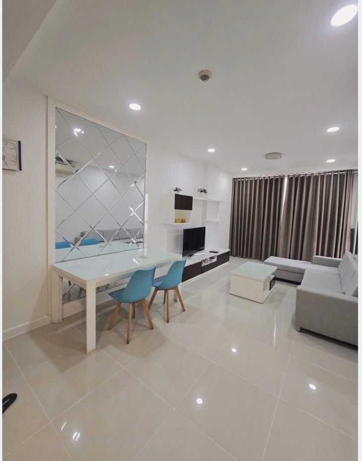 Căn hộ The Gold View Quận 4 68m² giá 16 triệu - Nhà đầy đủ nội thất, vào ở ngay!