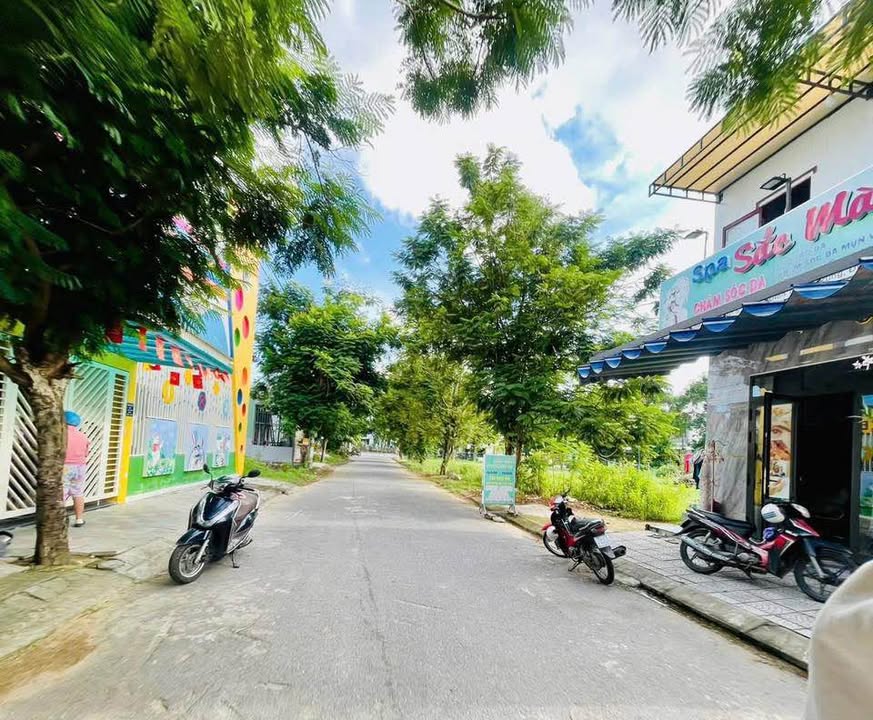 Đất nền Điện Thắng Trung 100m² giá 2.3 tỷ - Sổ hồng chính chủ, gần công viên!