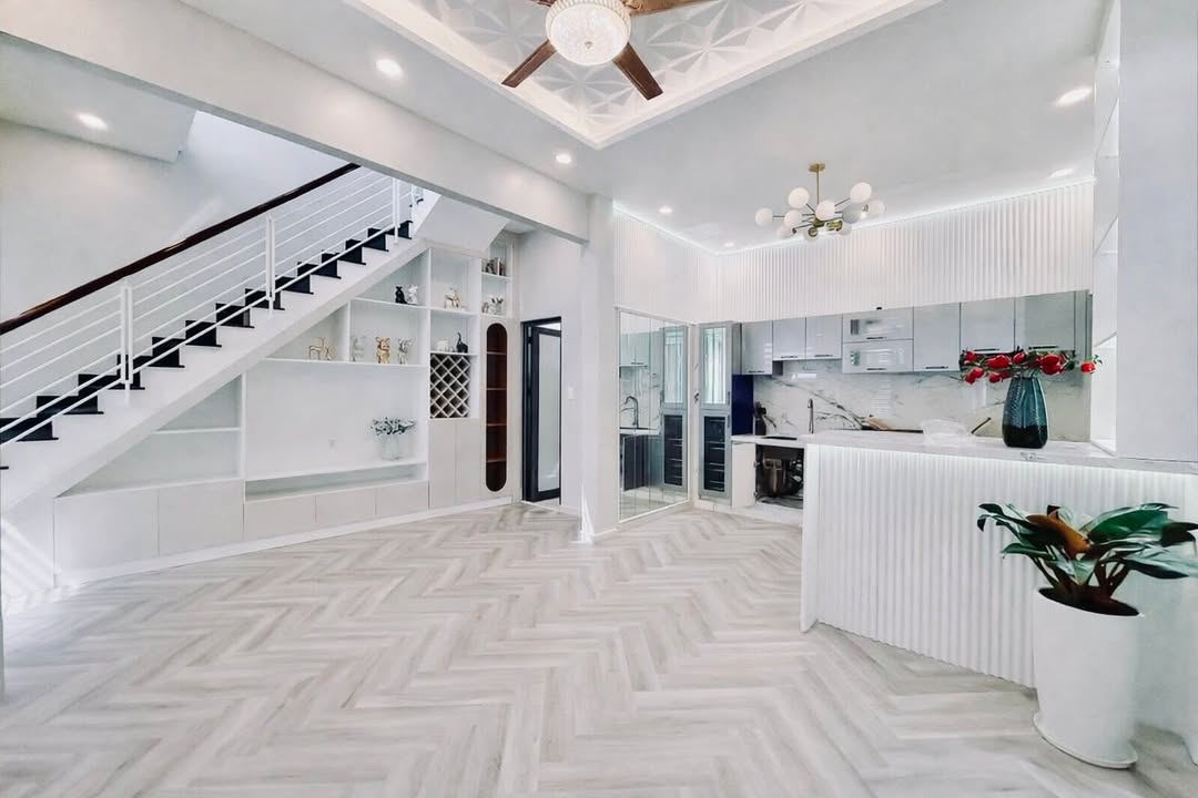 Nhà 2 tầng Trần Văn Khánh, Quận 7 - 45m² giá 6.5 tỷ - Full nội thất, kết nối nhanh chóng!