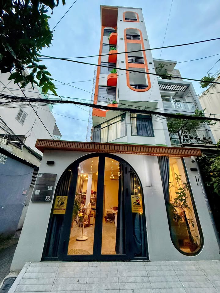 Tòa CHDV 2 Mặt Tiền Huỳnh Văn Nghệ, Tân Bình 87m² giá 21.6 tỷ - Sẵn sàng hoạt động ngay!