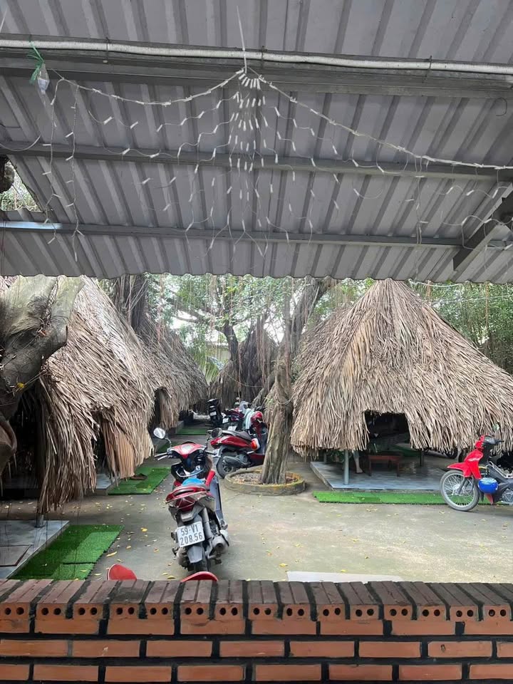 Quán cafe sân vườn chòi Hưng Định Bình Dương 700m² giá 15 triệu - Cơ hội đầu tư hấp dẫn!