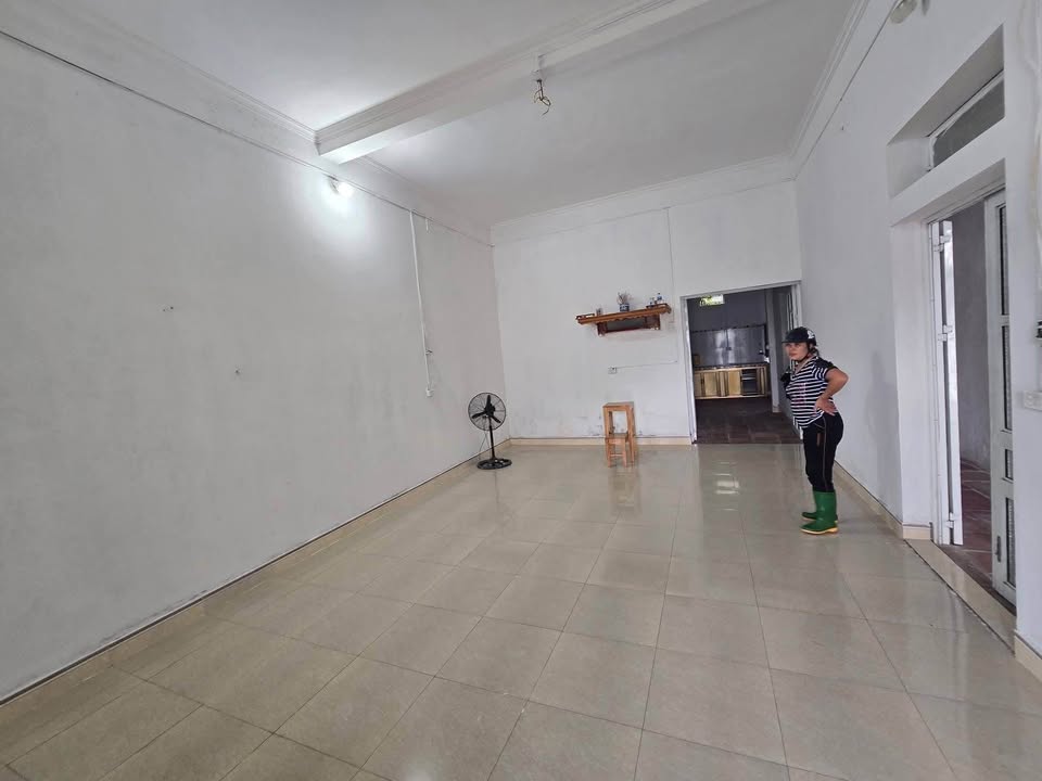 Đất thổ cư Yên Sơn 210m² giá 1.8 tỷ - Vị trí thuận lợi gần chợ