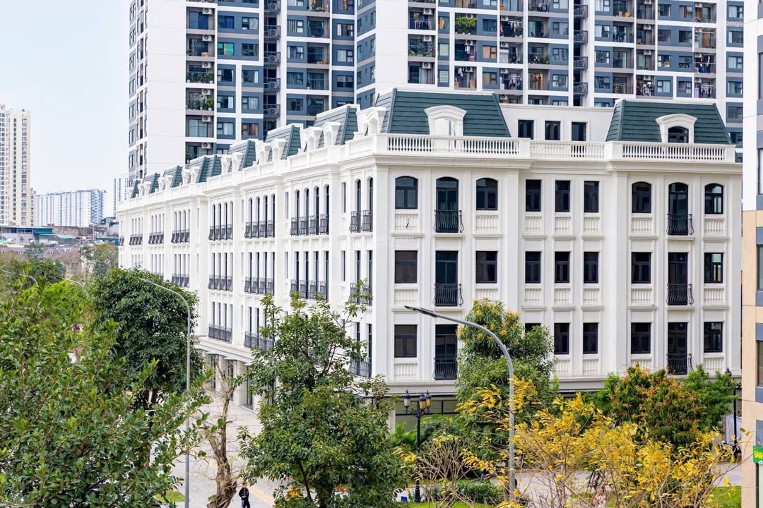 Cho thuê shophouse Vinhomes Smart City 120m² giá 100 triệu - Mặt bằng cực đẹp, vị trí đắc địa!