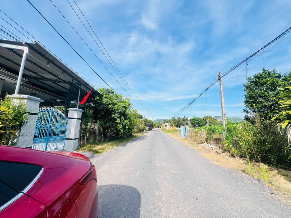 Đất mặt tiền đường nhựa Suối Tiên, Diên Khánh 278,5m² giá 1,5 tỷ - Cơ hội đầu tư hấp dẫn!