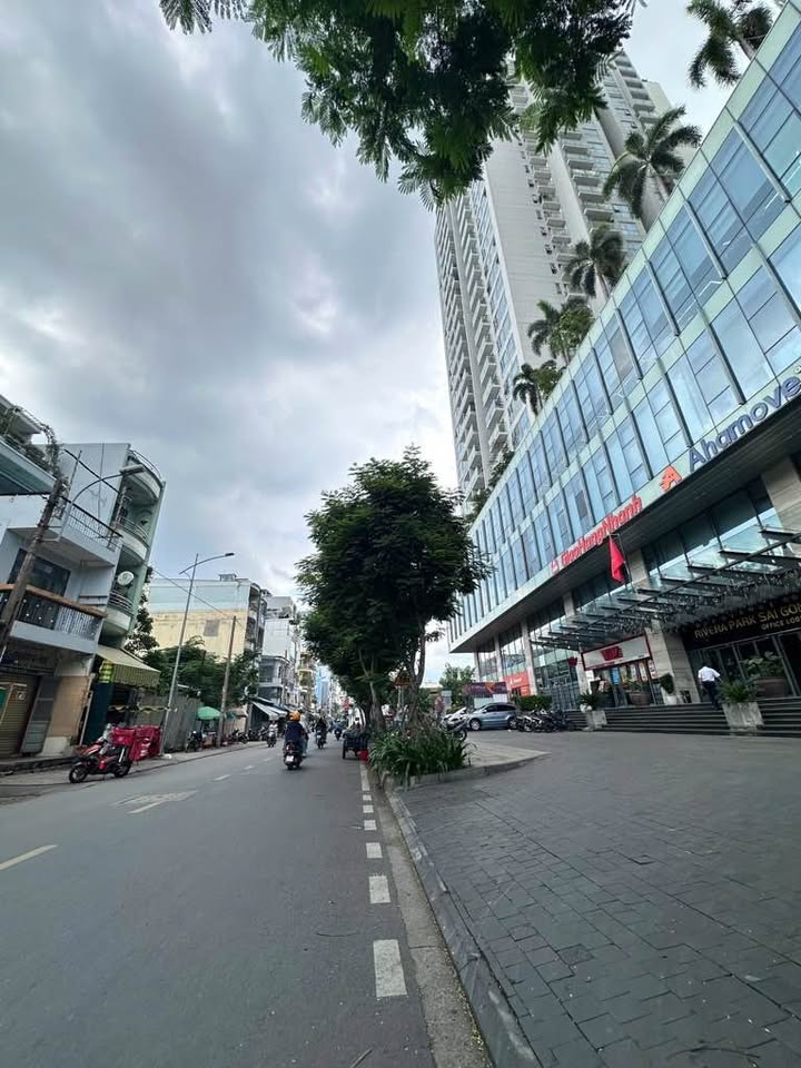 Nhà riêng Thành Thái Quận 10 53m² giá 10.9 tỷ - Vị trí vàng gần ĐH Hoa Sen!