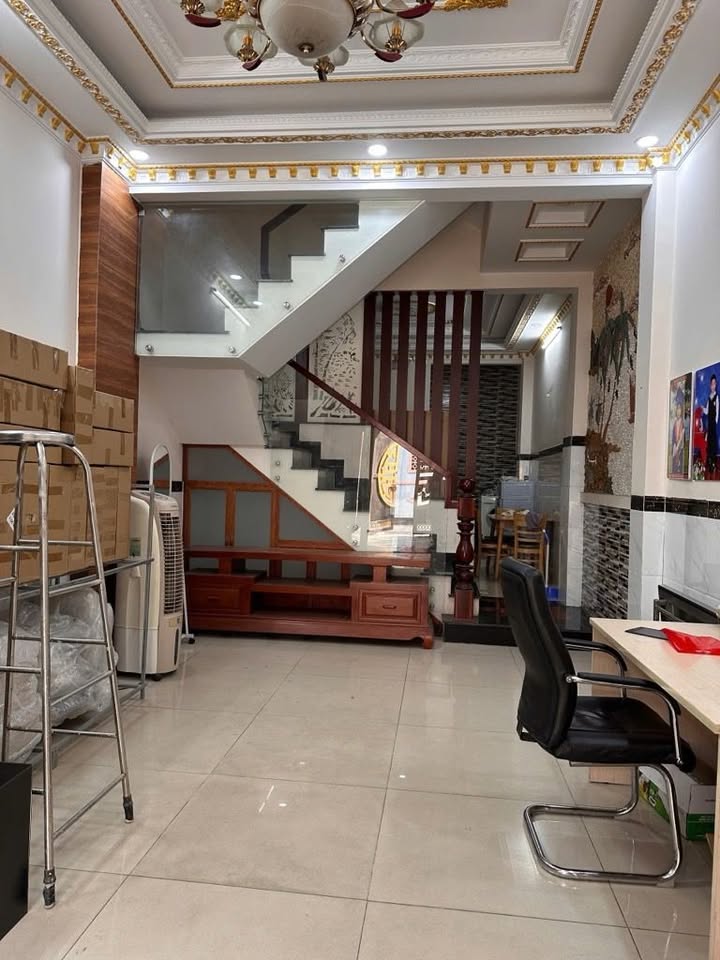 Nhà bán Liên Khu 4-5 Bình Tân 63m² giá 6.8 tỷ - Đường ô tô vào tận nhà!