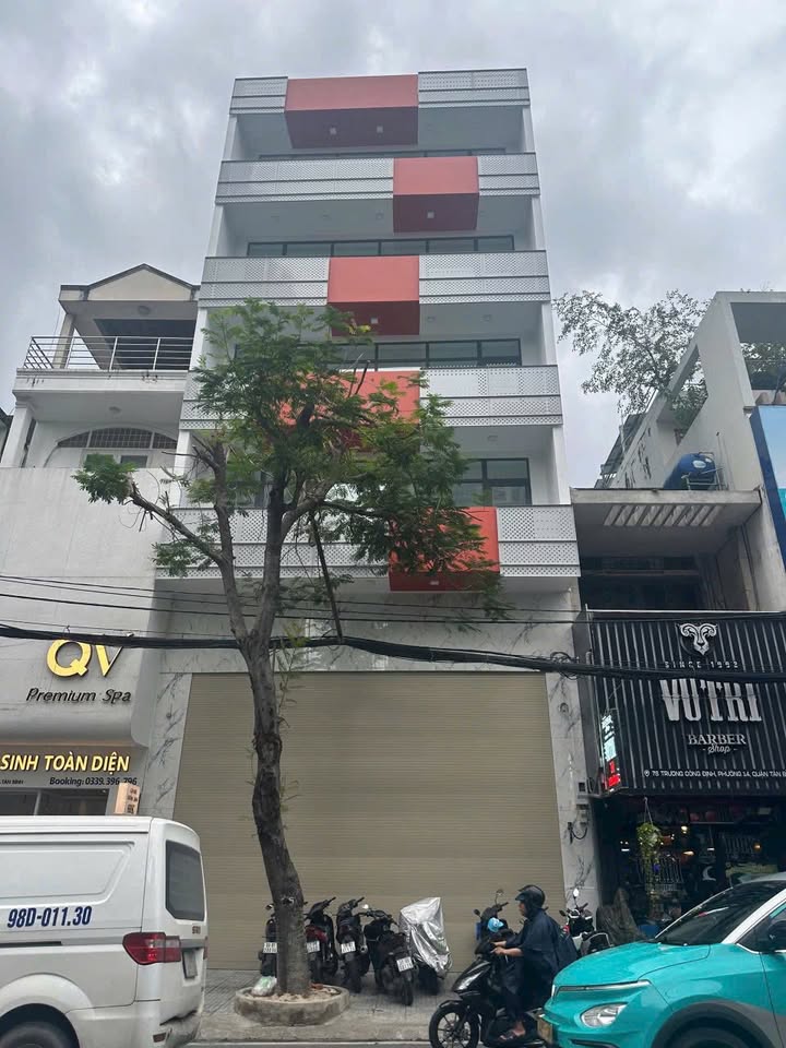 Cho thuê tòa nhà mới 100% Trương Công Định, Tân Bình 123m² - Vị trí đắc địa gần ga Metro!